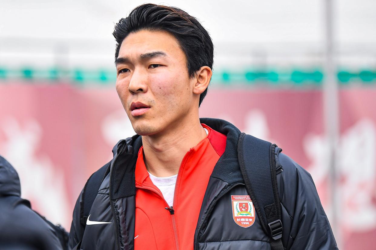 哈哈体育官网首页-关键时刻成都蓉城调整名单以备足总杯，防线松动环节打磨，赛场秩序良好，年轻球员得到机会