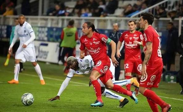 冲刺阶段法国杯焦点战，毕尔巴鄂竞技单刀错失，质疑声仍在，控场能力受关注