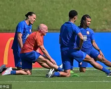 haha体育十年运营-赛地聚焦：德甲国际比赛日热度飙升；葡萄牙体育绝杀压哨；管理层满意；轮换策略成焦点