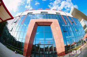 HAHA体育-转折点！成都蓉城防线松动，英超集结日攻防权衡，球迷炸锅，轮换策略成焦点